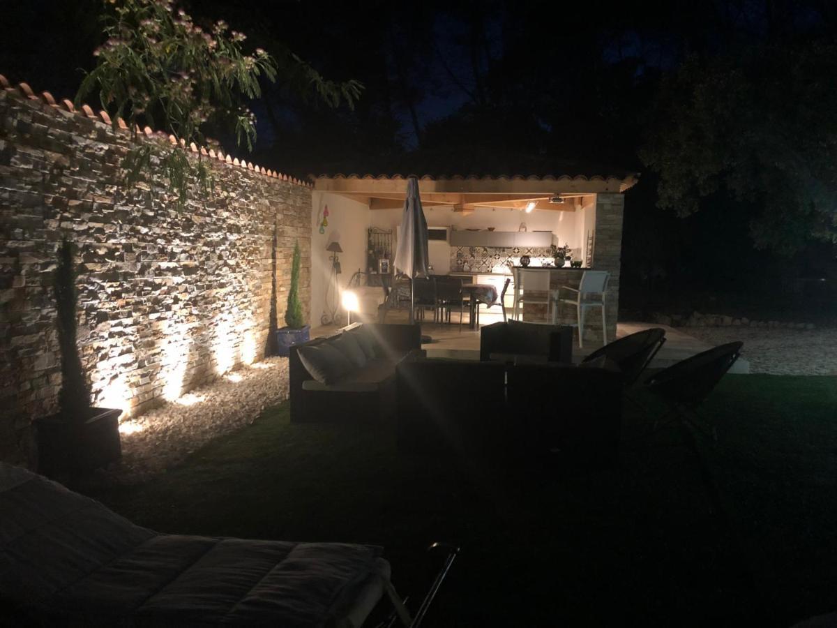 Le Clos De St Esprit Драгинян Екстериор снимка